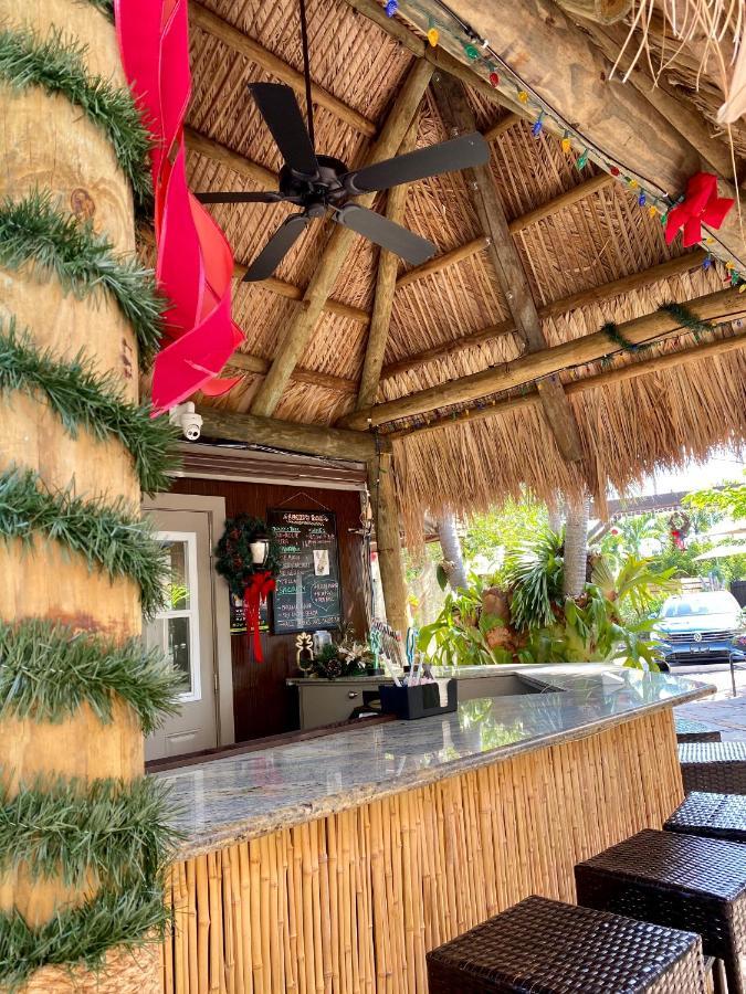 The Cabanas Guesthouse & Spa - Gay Resort Catering To Gay Men Oakland Park Eksteriør billede